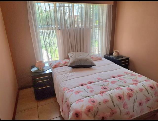 3 BEDROOM HOUSE FOR SALE IN GREENHILLS